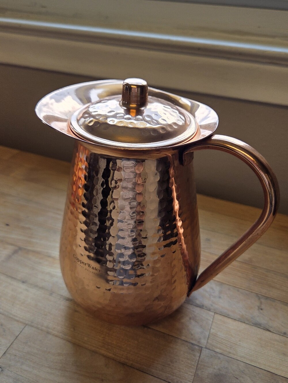 Copper Water Hammered Water Pitcher with Lid - Picture 3 of 9
